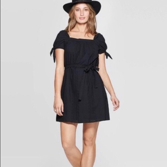 Universal Thread Dresses & Skirts - Black Universal Thread Dress